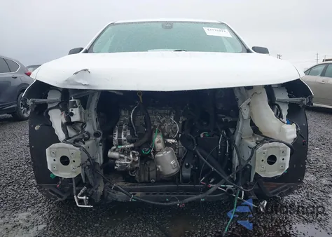 2019 Chevrolet Traverse Premier z USA, uszkodzony, nr VIN 1GNEVKKW9KJ128004